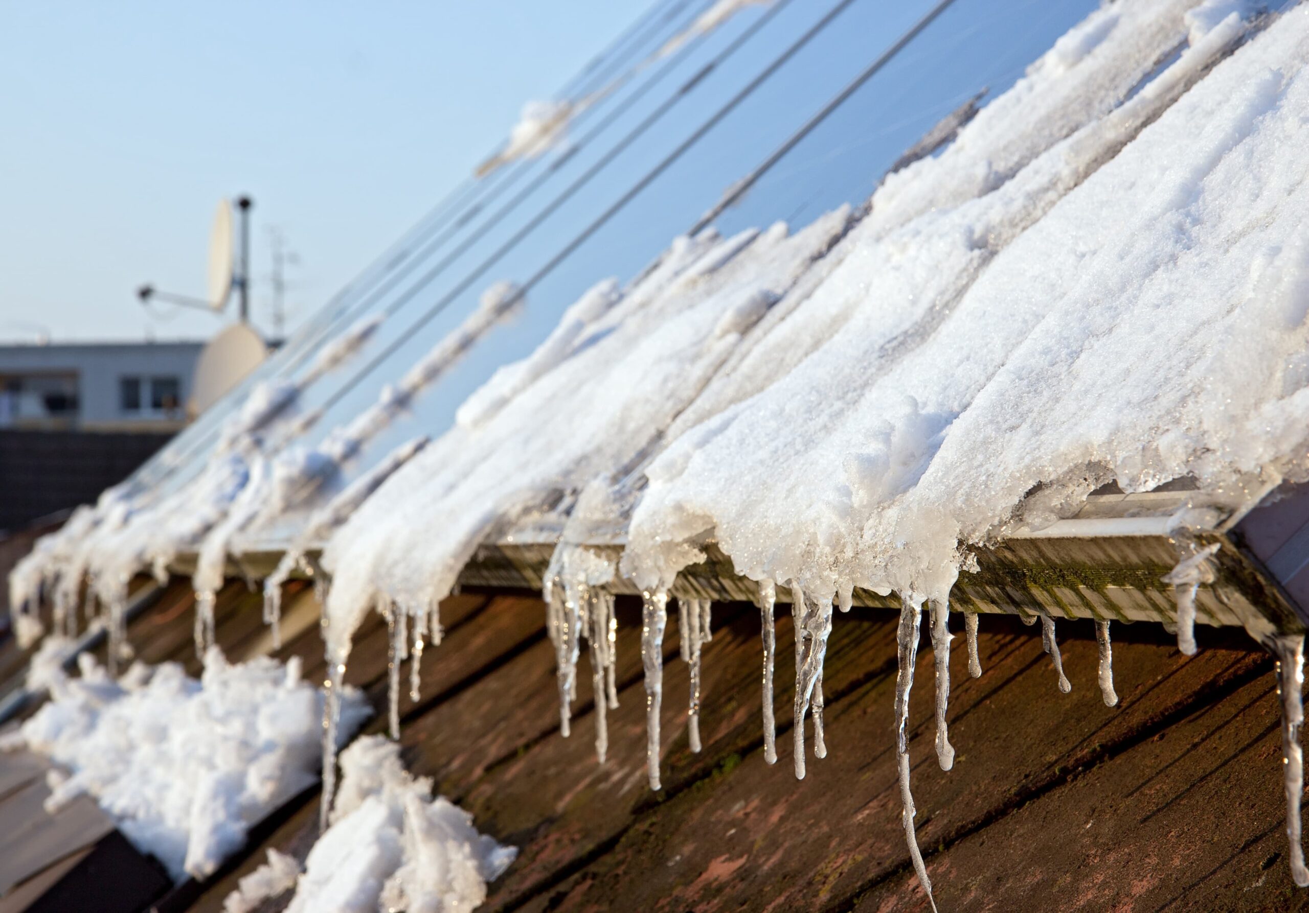 Panneaux photovoltaïques recouverts de neige conseils Energreen