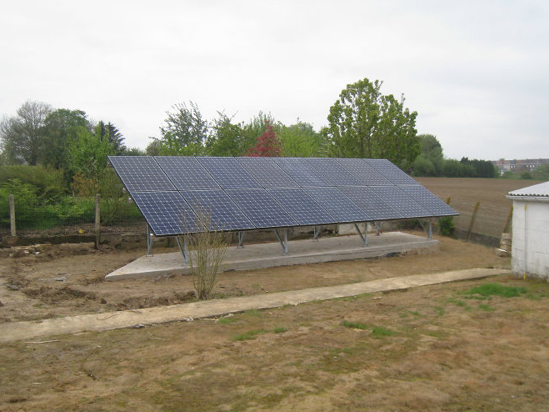 Installation panneaux photovoltaïques Sunpower E20 327 au sol Energreen