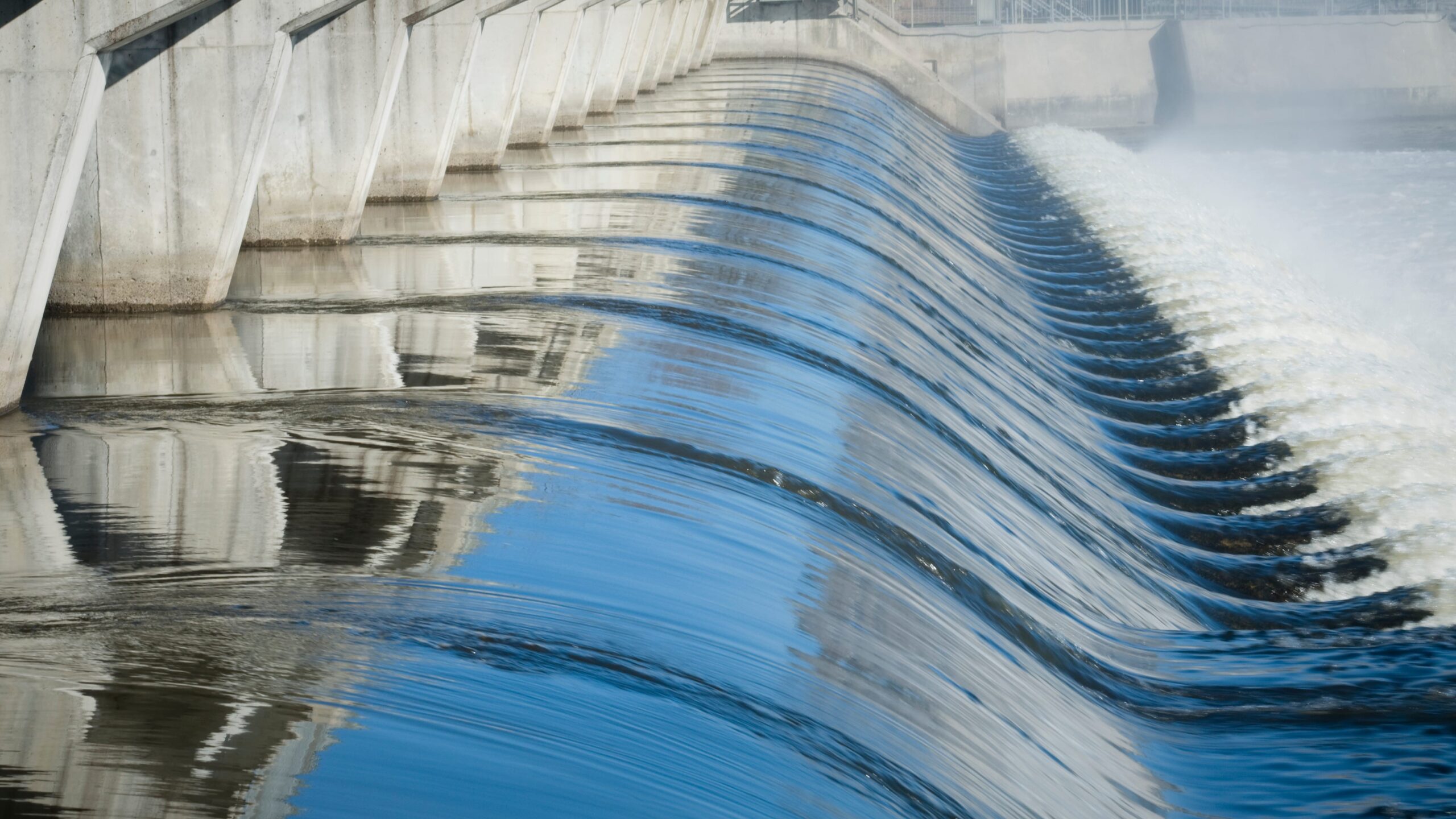 Cascade d'eau énergie hydraulique